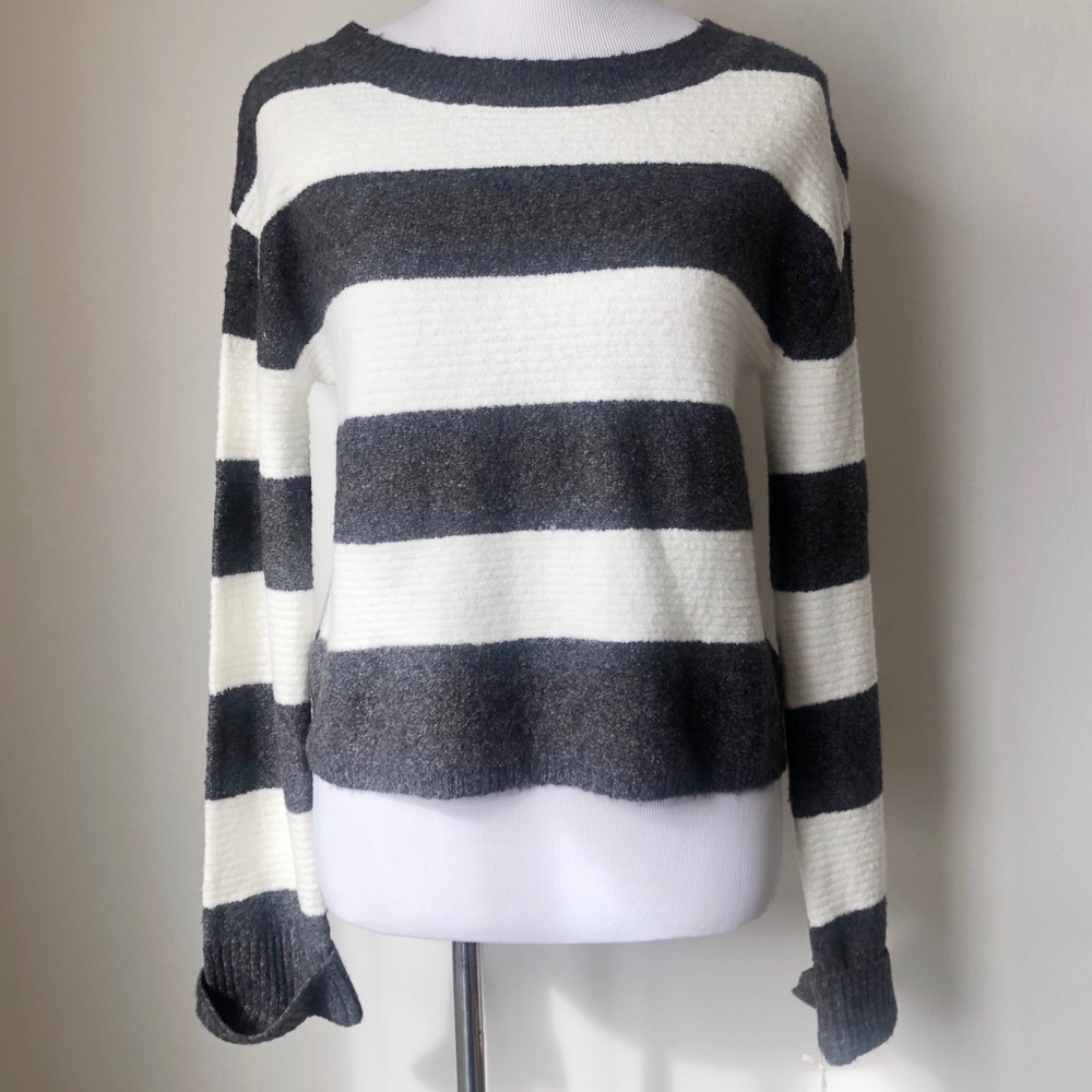 KAISLEY CROPPED STRIPED SWEATER SZ SMALL